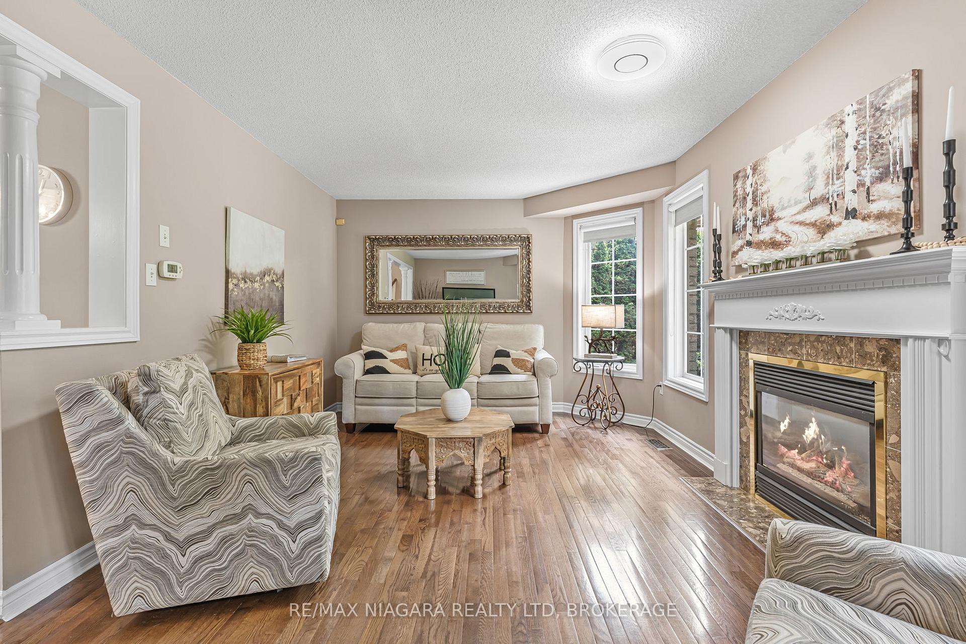Photo 23 of 52 Cabriolet Crescent, Hamilton, Ancaster — HOMEH