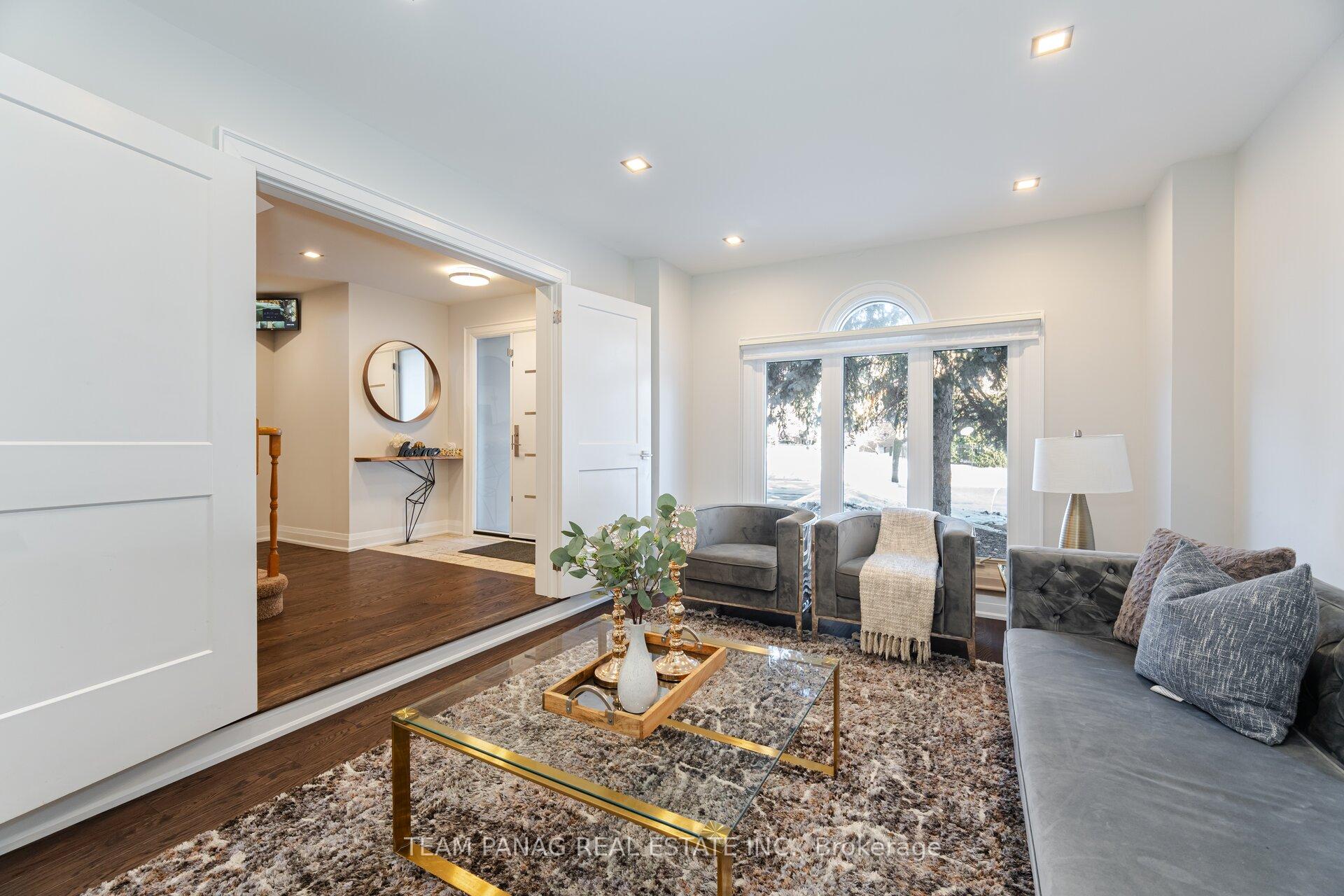 Photo 2 of 99 Kenpark Avenue, Brampton, Snelgrove — HOMEH