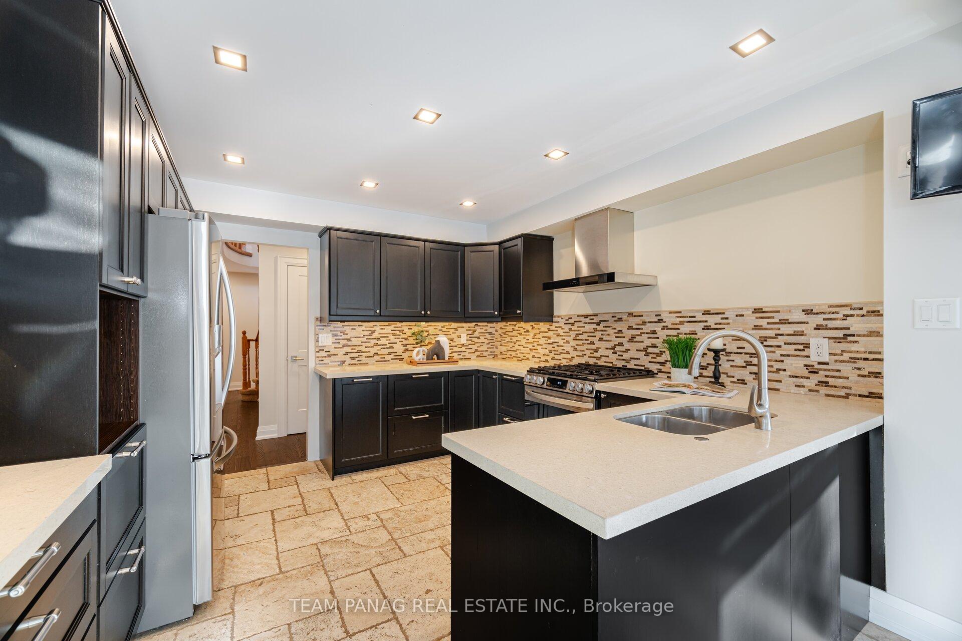 Photo 13 of 99 Kenpark Avenue, Brampton, Snelgrove — HOMEH