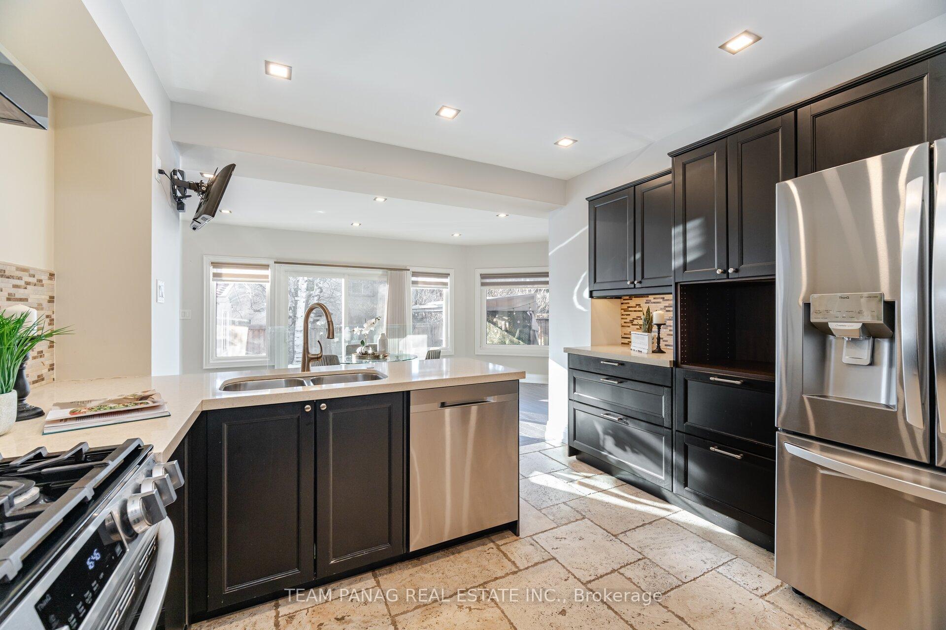 Photo 18 of 99 Kenpark Avenue, Brampton, Snelgrove — HOMEH