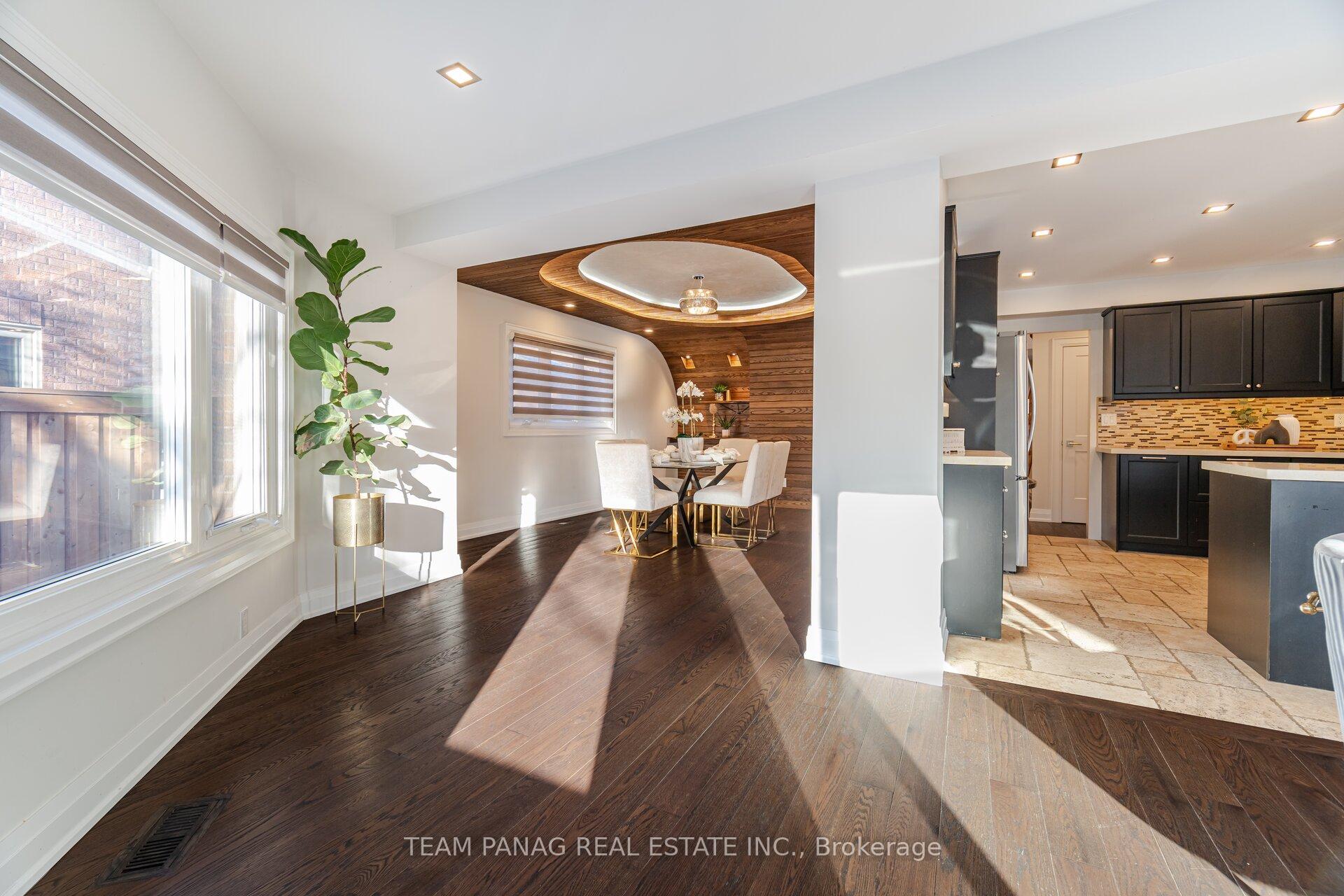 Photo 3 of 99 Kenpark Avenue, Brampton, Snelgrove — HOMEH