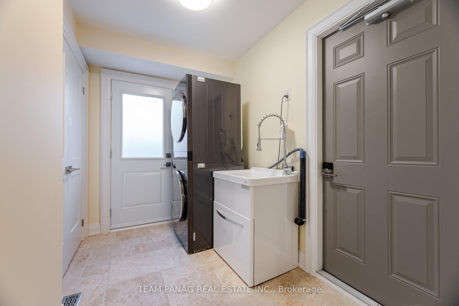 Photo 43 of 99 Kenpark Avenue, Brampton, Snelgrove — HOMEH