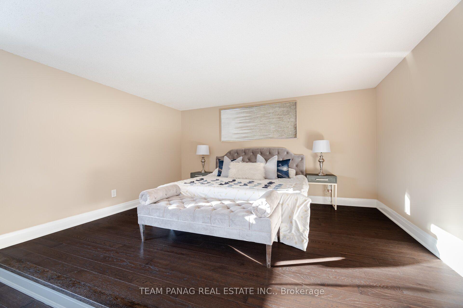 Photo 28 of 99 Kenpark Avenue, Brampton, Snelgrove — HOMEH