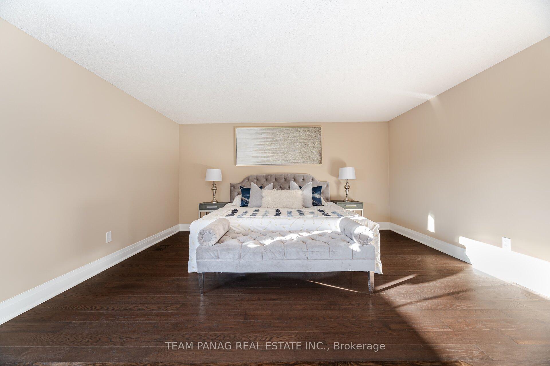 Photo 17 of 99 Kenpark Avenue, Brampton, Snelgrove — HOMEH