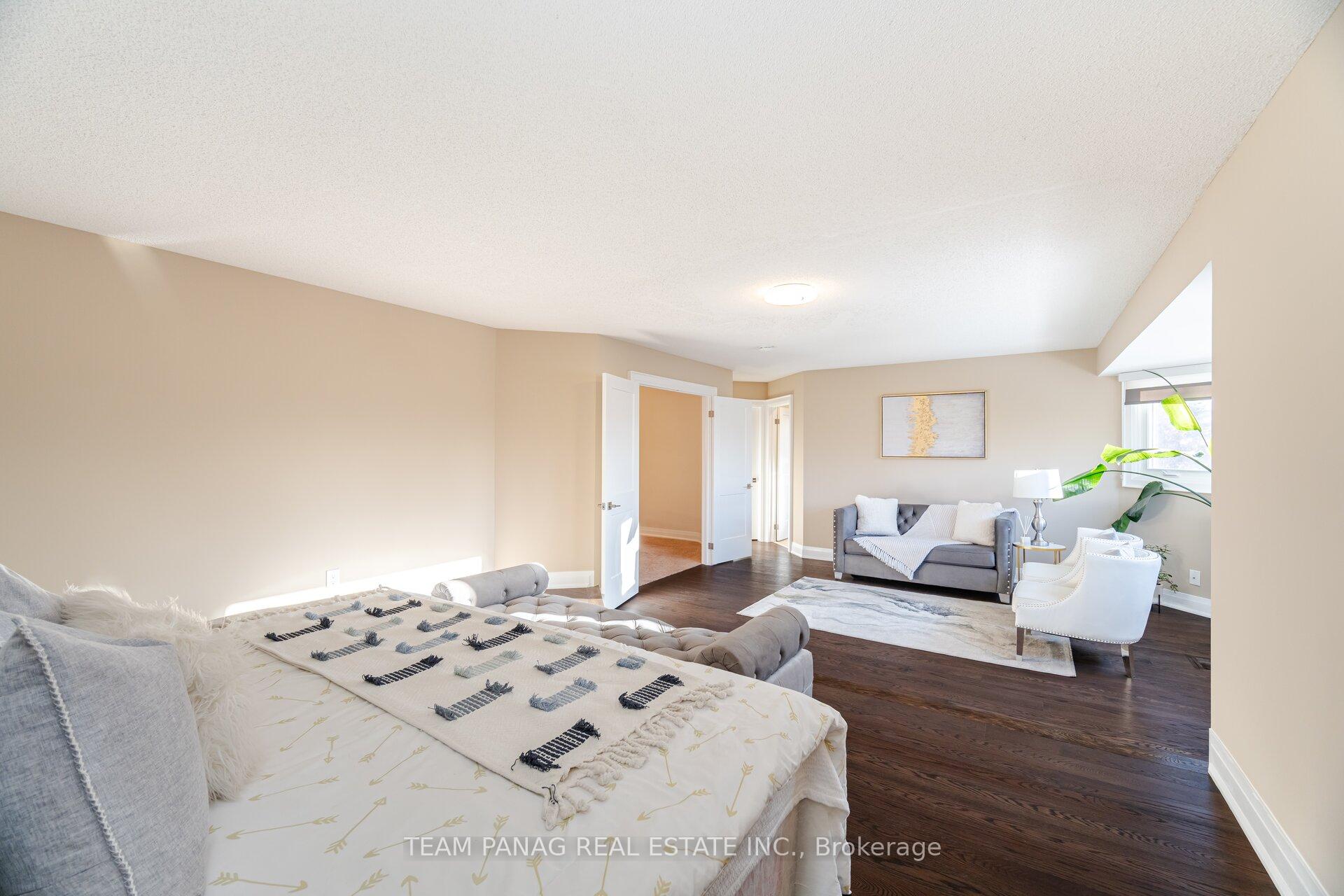 Photo 23 of 99 Kenpark Avenue, Brampton, Snelgrove — HOMEH