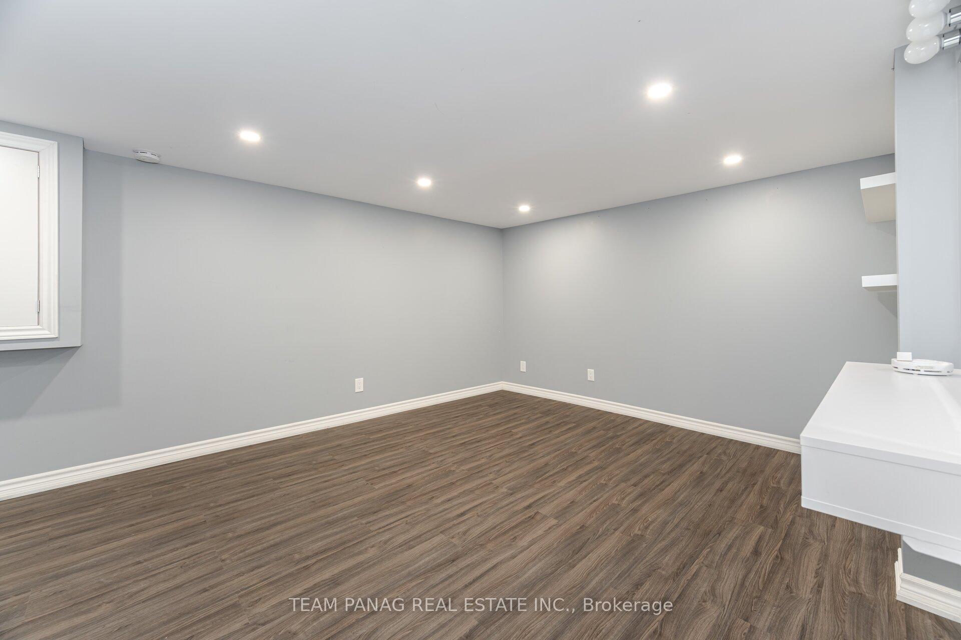Photo 42 of 99 Kenpark Avenue, Brampton, Snelgrove — HOMEH
