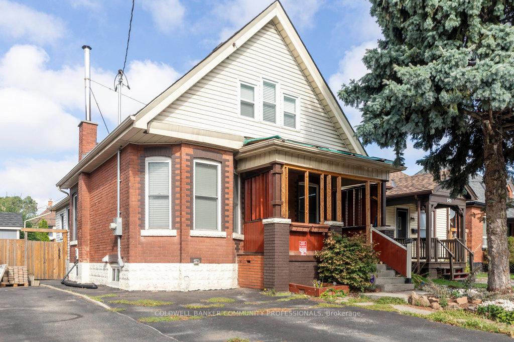 Front of 147 Kensington Avenue N