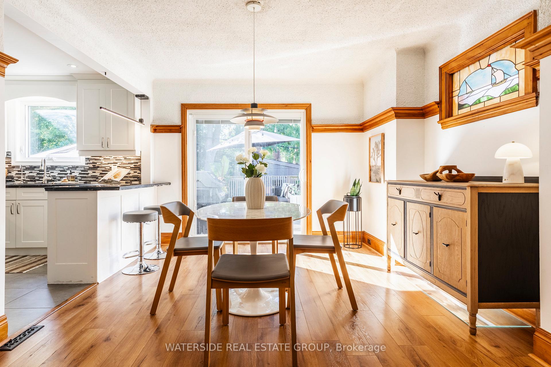 Photo 6 of 288 Houghton Avenue, Hamilton, Delta — HOMEH