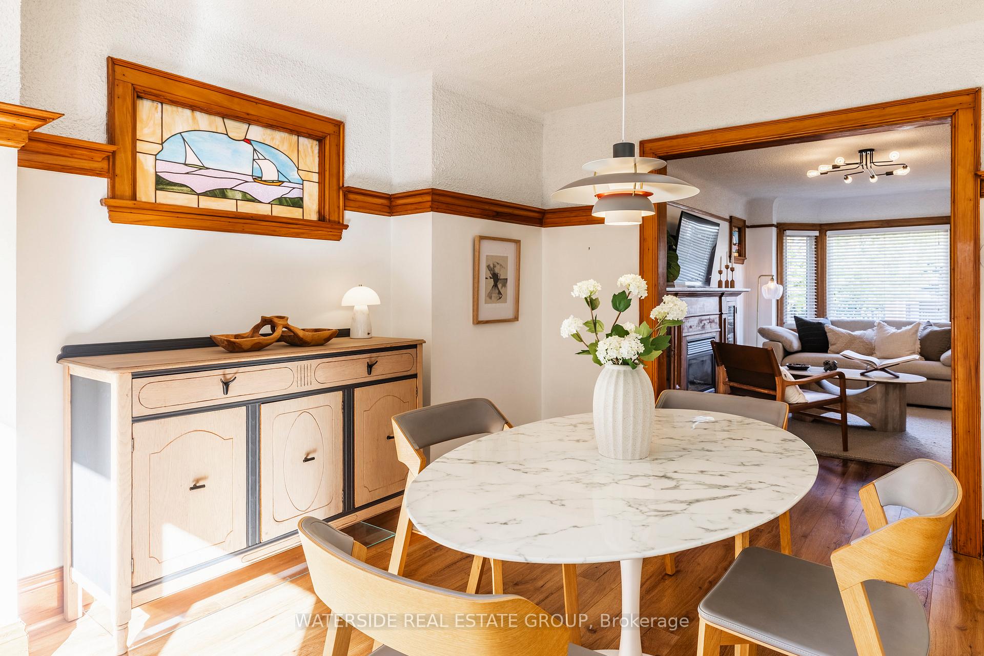 Photo 3 of 288 Houghton Avenue, Hamilton, Delta — HOMEH