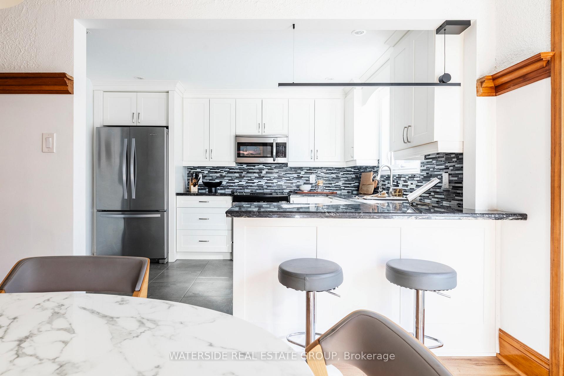 Photo 7 of 288 Houghton Avenue, Hamilton, Delta — HOMEH