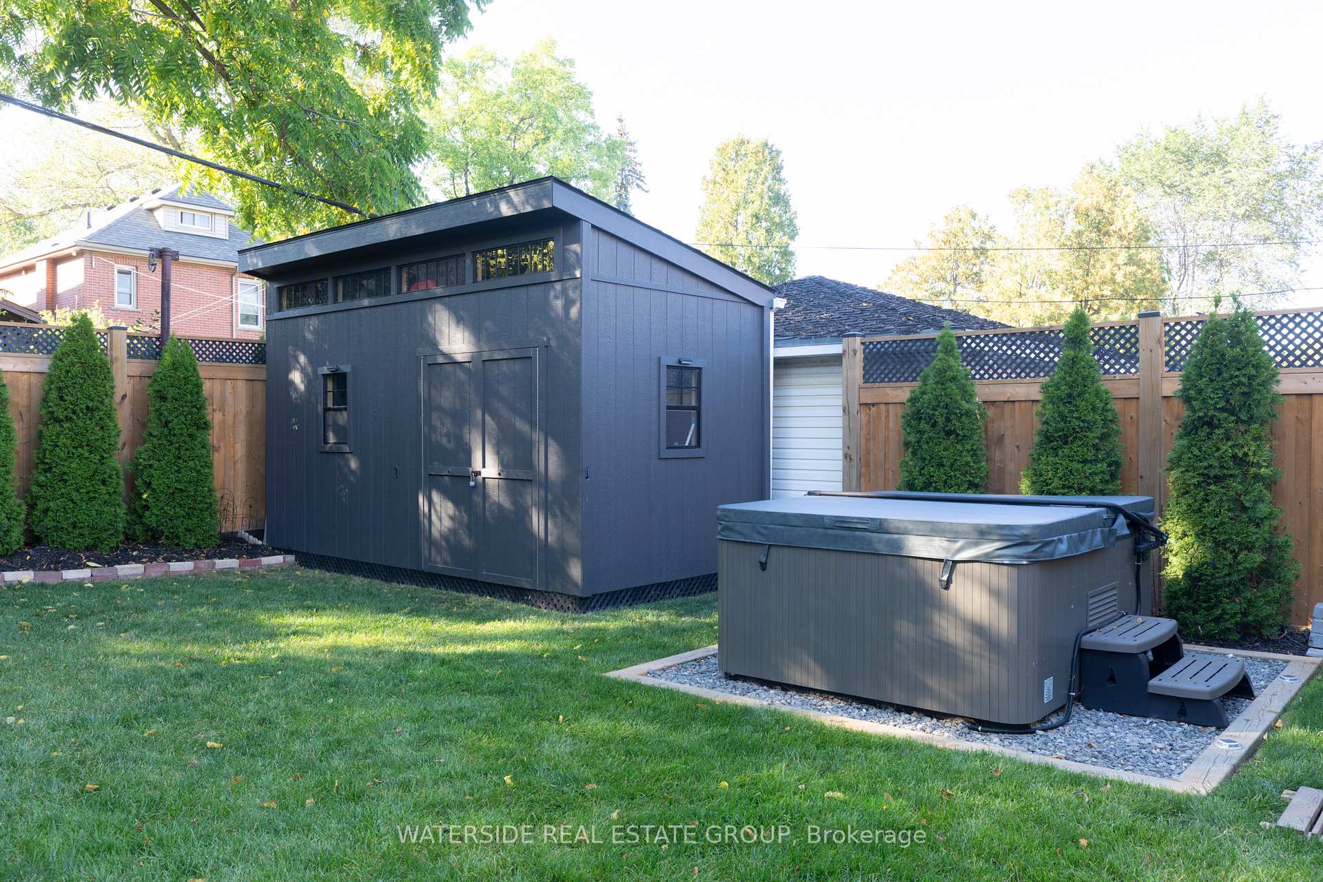 Photo 14 of 288 Houghton Avenue, Hamilton, Delta — HOMEH
