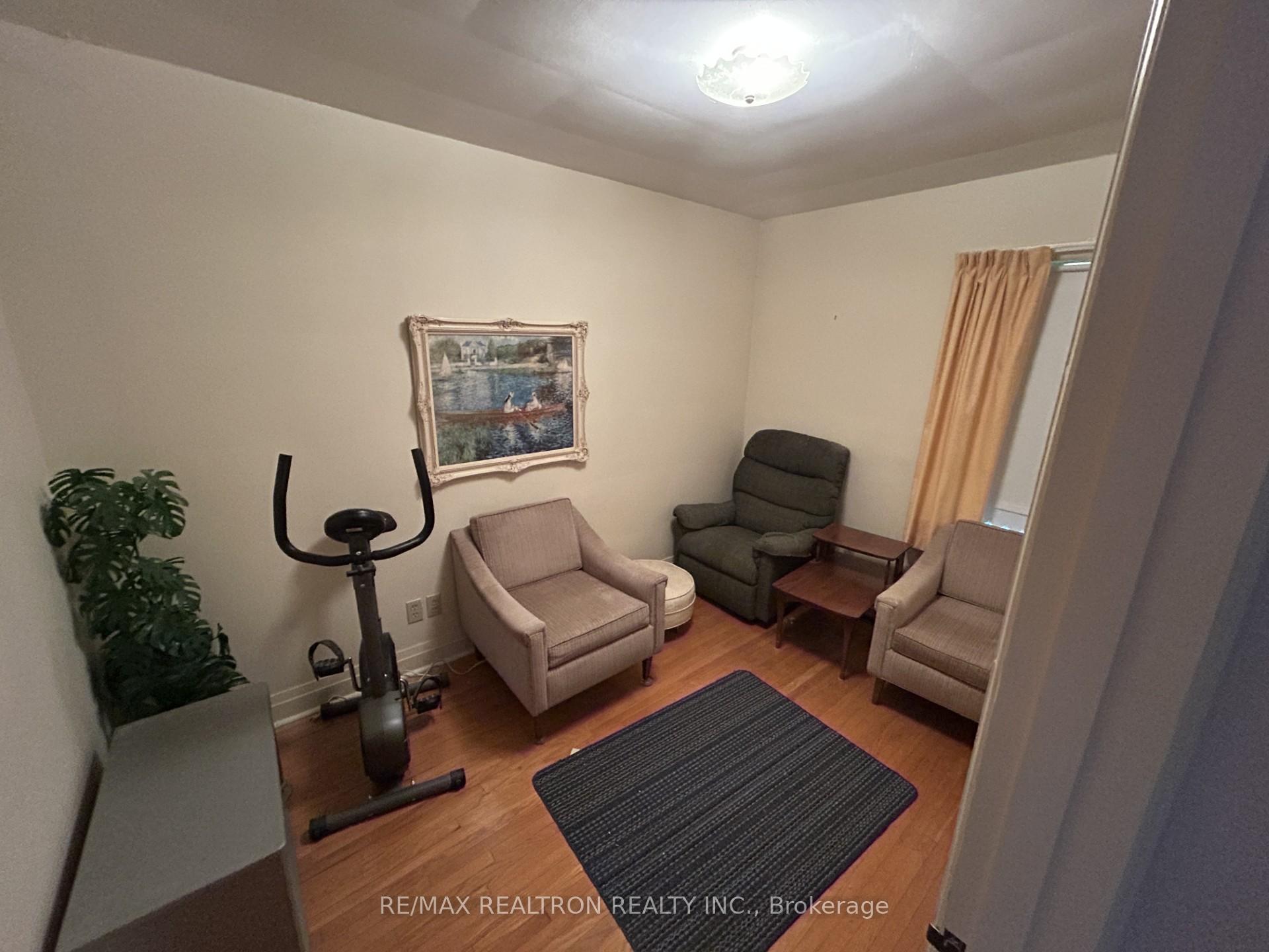 Photo 10 of 60 Upper Walker Avenue, Hamilton, Stoney Creek — HOMEH