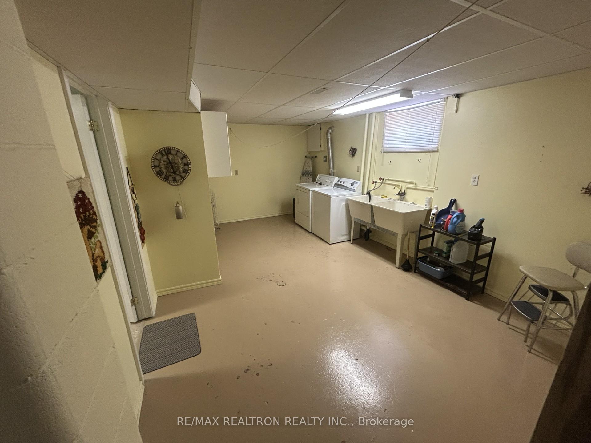 Photo 26 of 60 Upper Walker Avenue, Hamilton, Stoney Creek — HOMEH