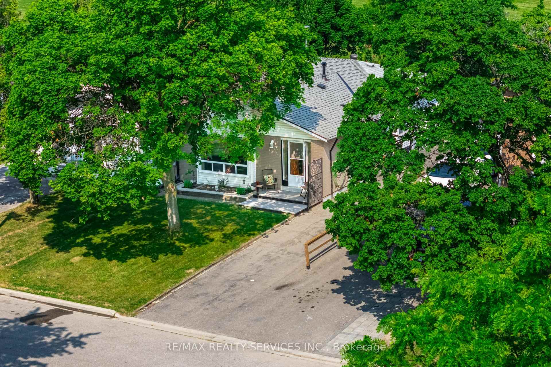Photo 12 of 48 Glenmore Crescent, Brampton, Northgate — HOMEH