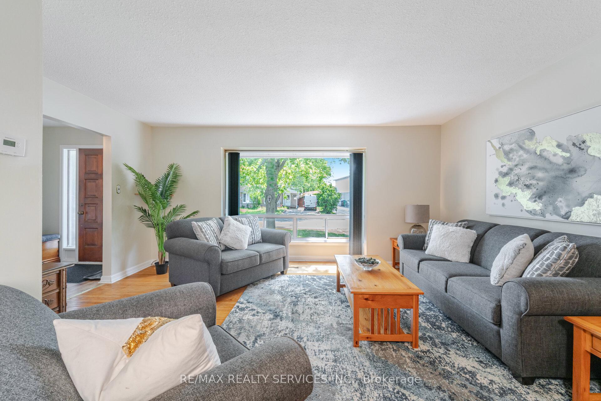 Photo 4 of 48 Glenmore Crescent, Brampton, Northgate — HOMEH