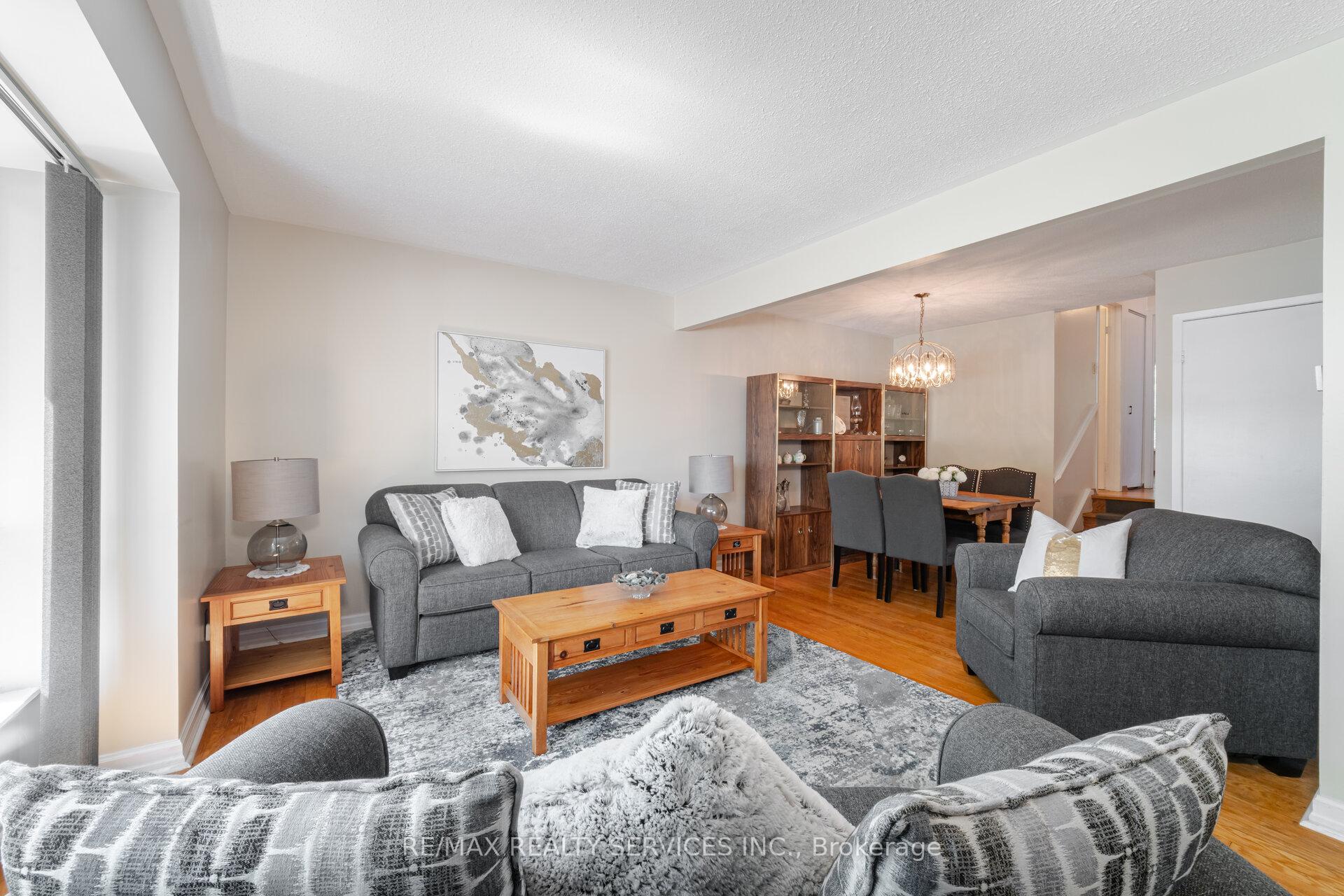 Photo 3 of 48 Glenmore Crescent, Brampton, Northgate — HOMEH