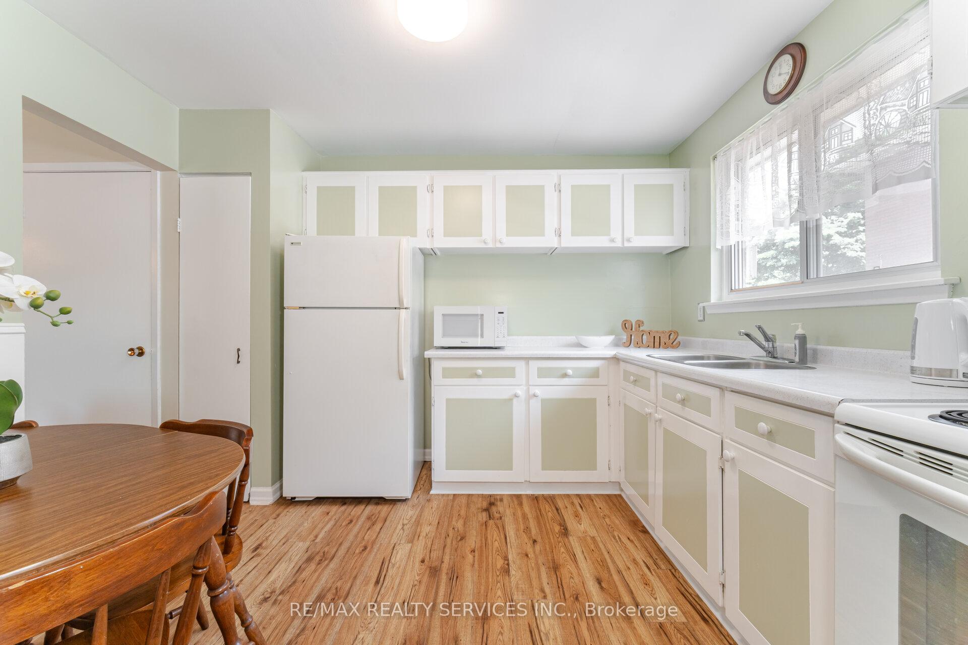 Photo 8 of 48 Glenmore Crescent, Brampton, Northgate — HOMEH