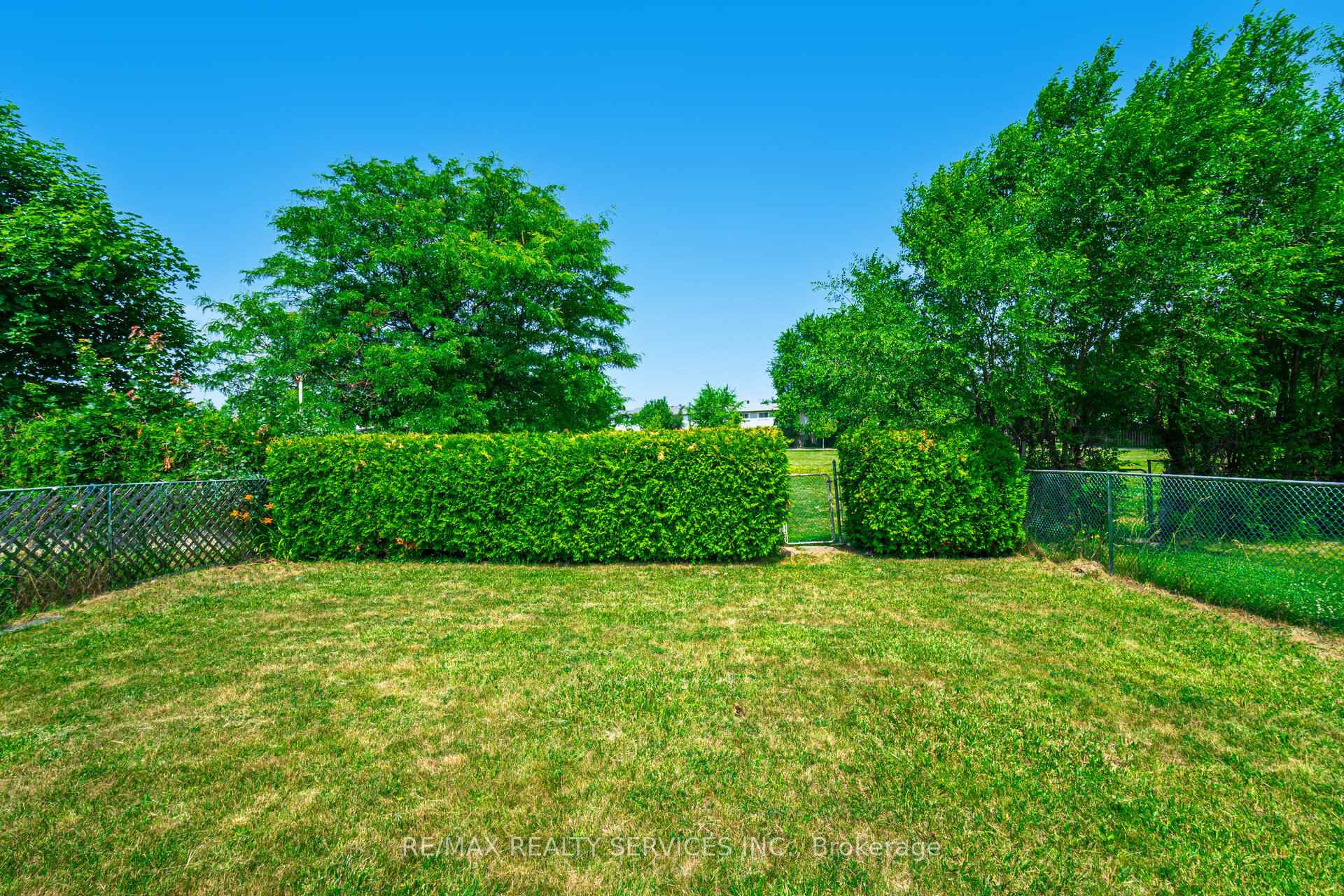Photo 26 of 48 Glenmore Crescent, Brampton, Northgate — HOMEH
