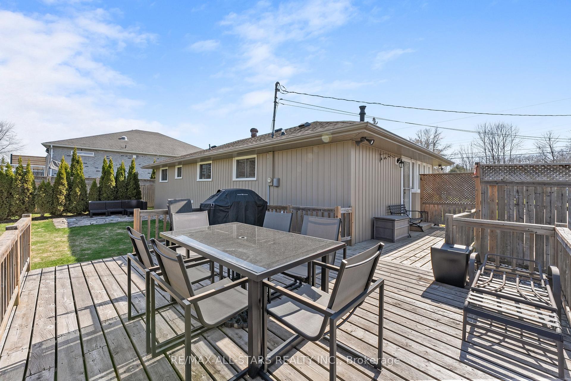 Photo 29 of 19 Joel Avenue, Georgina, Historic Lakeshore Communities — HOMEH