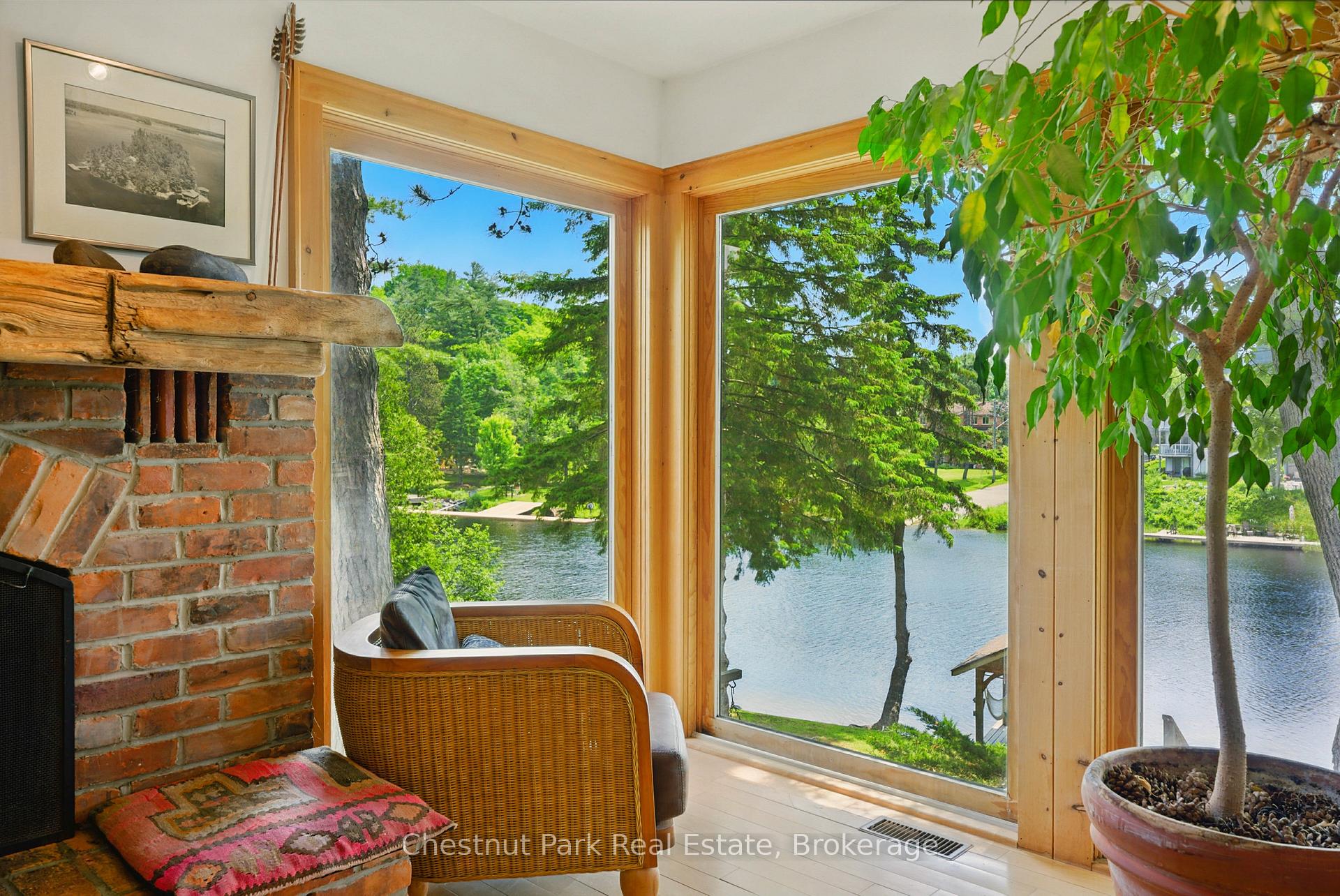 Photo 16 of 78 Dill Street, Bracebridge, Macaulay — HOMEH
