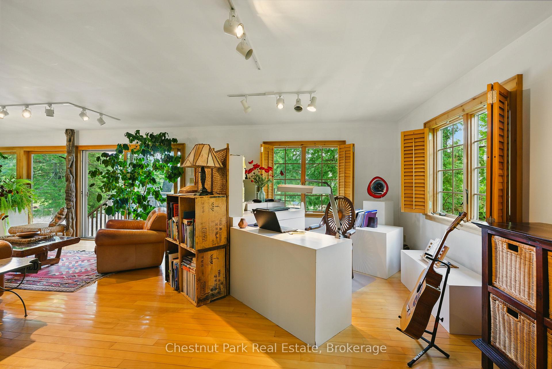 Photo 22 of 78 Dill Street, Bracebridge, Macaulay — HOMEH