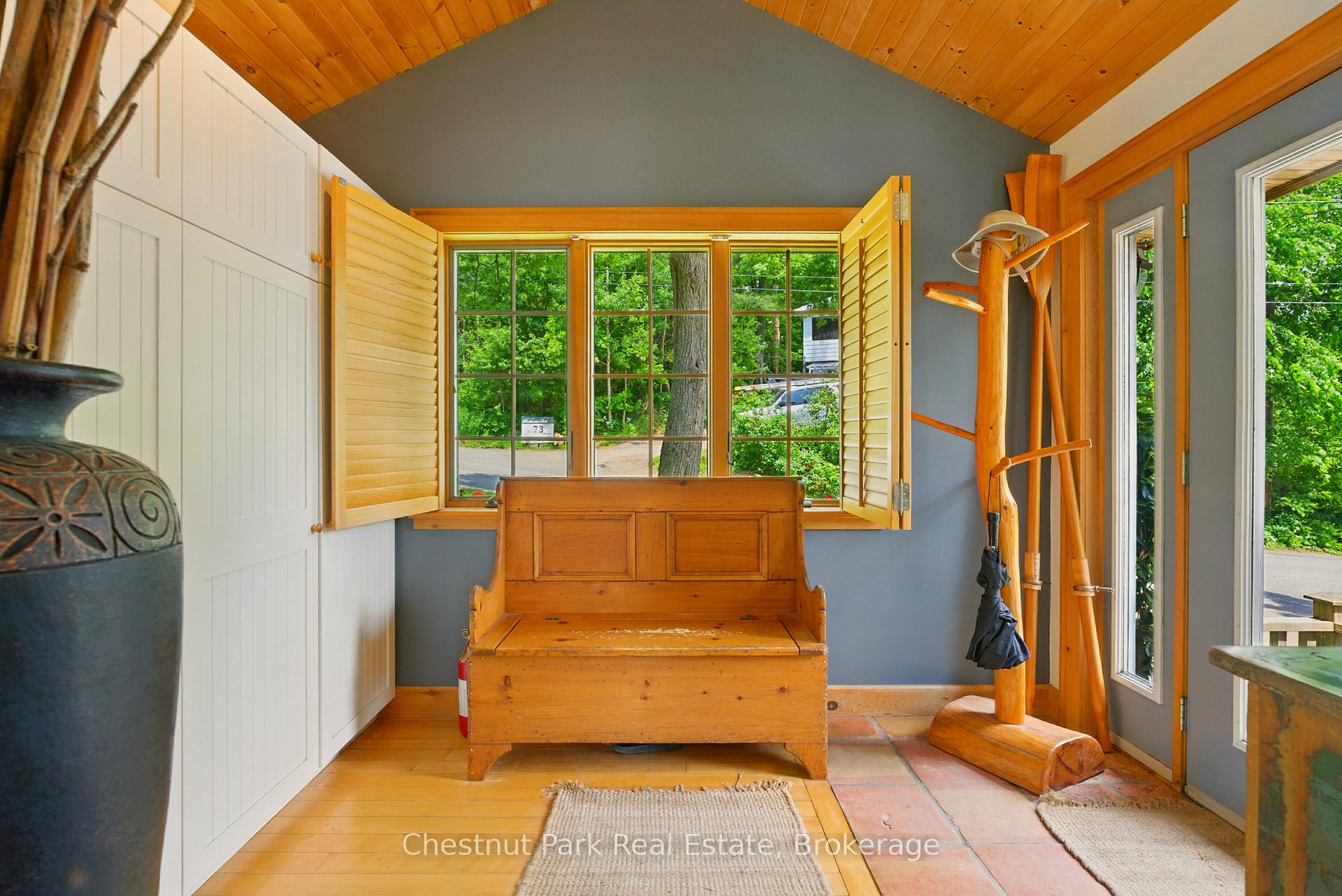 Photo 26 of 78 Dill Street, Bracebridge, Macaulay — HOMEH