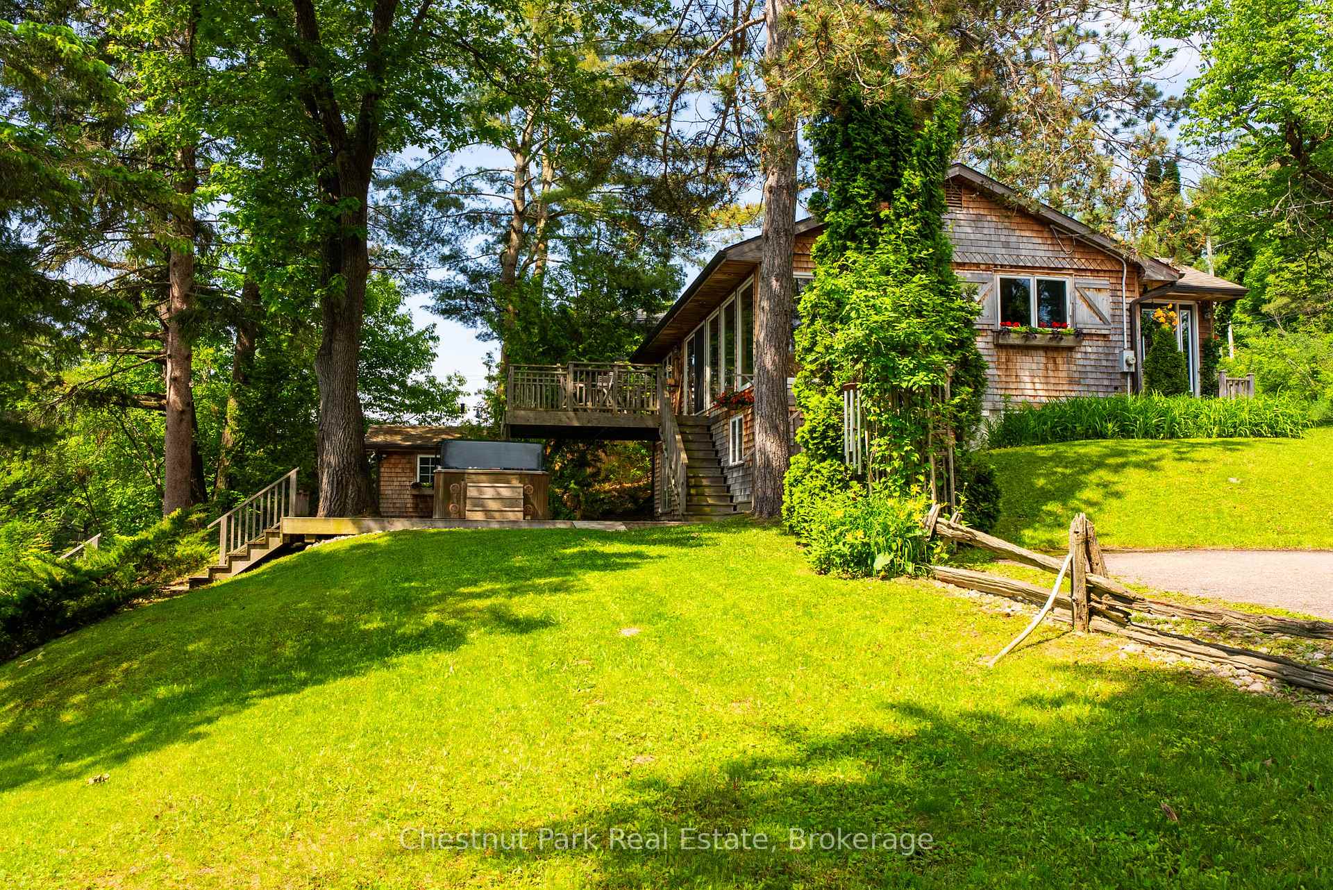Photo 30 of 78 Dill Street, Bracebridge, Macaulay — HOMEH
