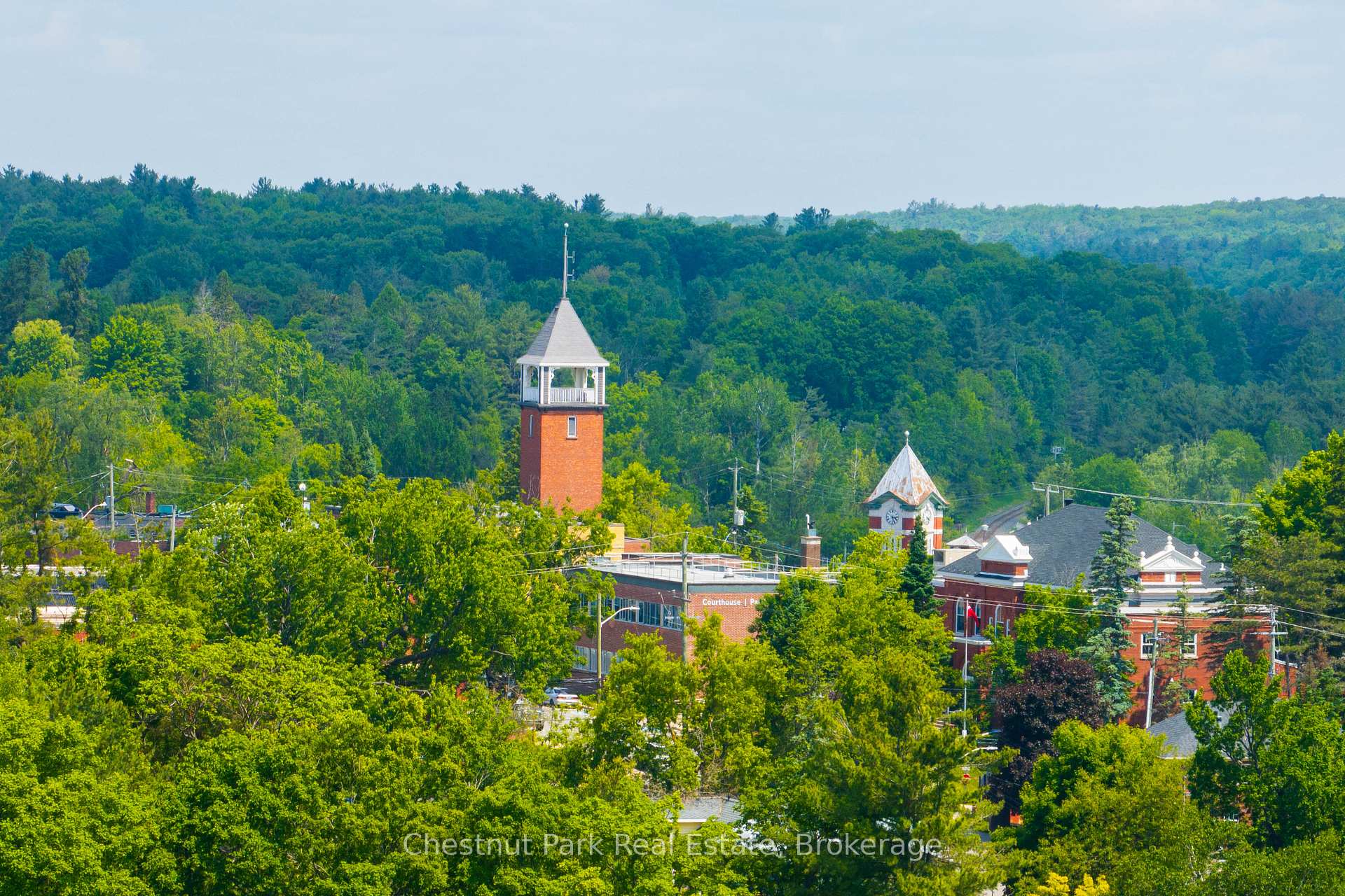 Photo 36 of 78 Dill Street, Bracebridge, Macaulay — HOMEH