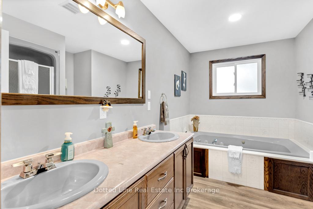 Photo 12 of 49937 Louisa Crescent, Malahide, Rural Malahide — HOMEH