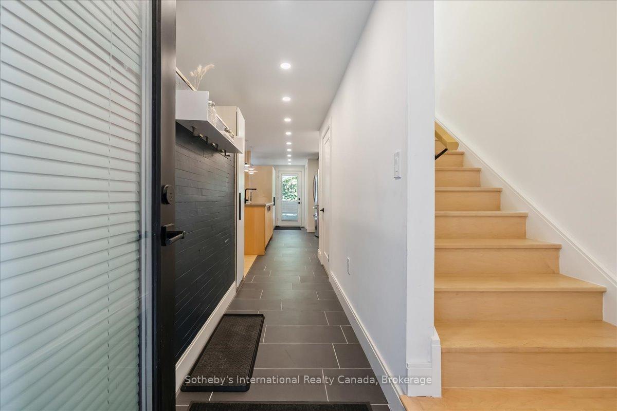Photo 12 of 62 Margaret Street, Hamilton, Strathcona — HOMEH