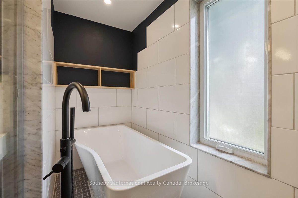 Photo 21 of 62 Margaret Street, Hamilton, Strathcona — HOMEH