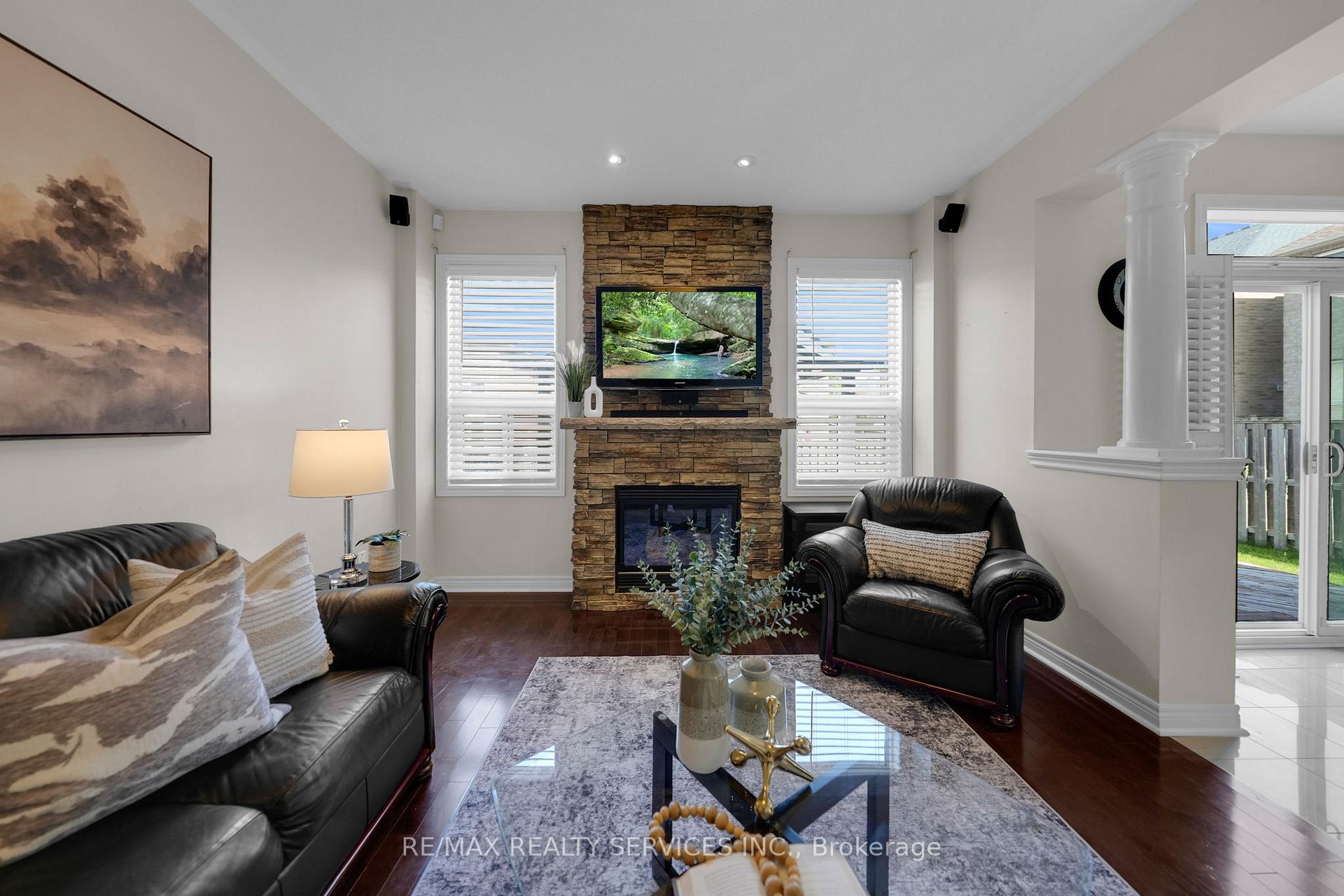 Photo 21 of 59 Finlayson Crescent, Brampton, Sandringham-Wellington — HOMEH