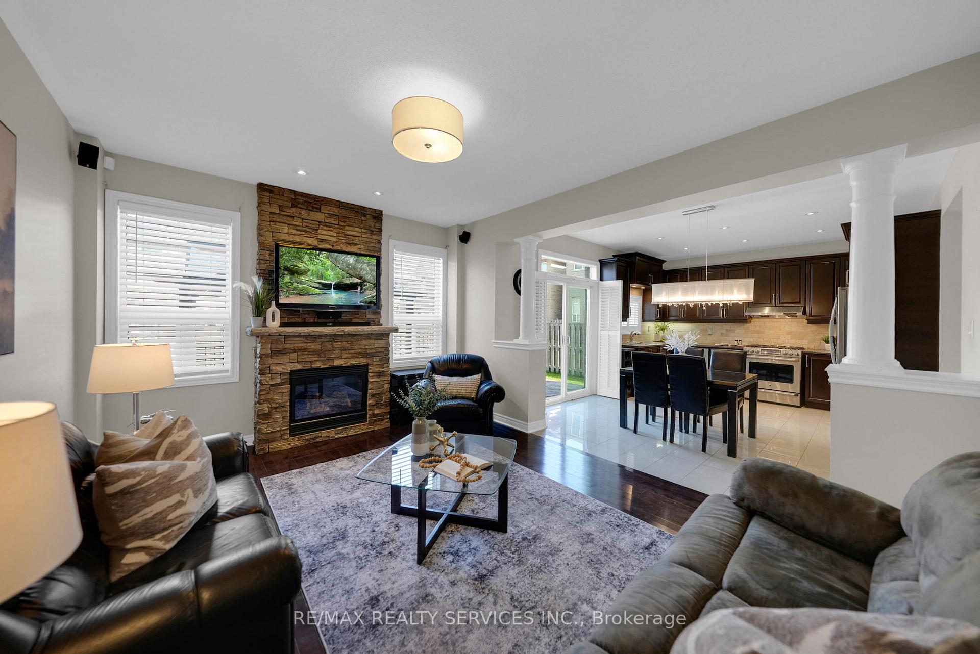 Photo 45 of 59 Finlayson Crescent, Brampton, Sandringham-Wellington — HOMEH