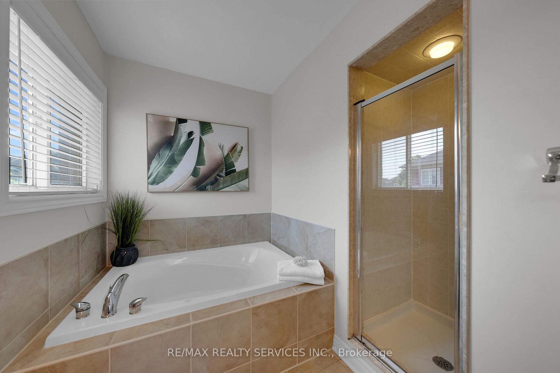 Photo 23 of 59 Finlayson Crescent, Brampton, Sandringham-Wellington — HOMEH