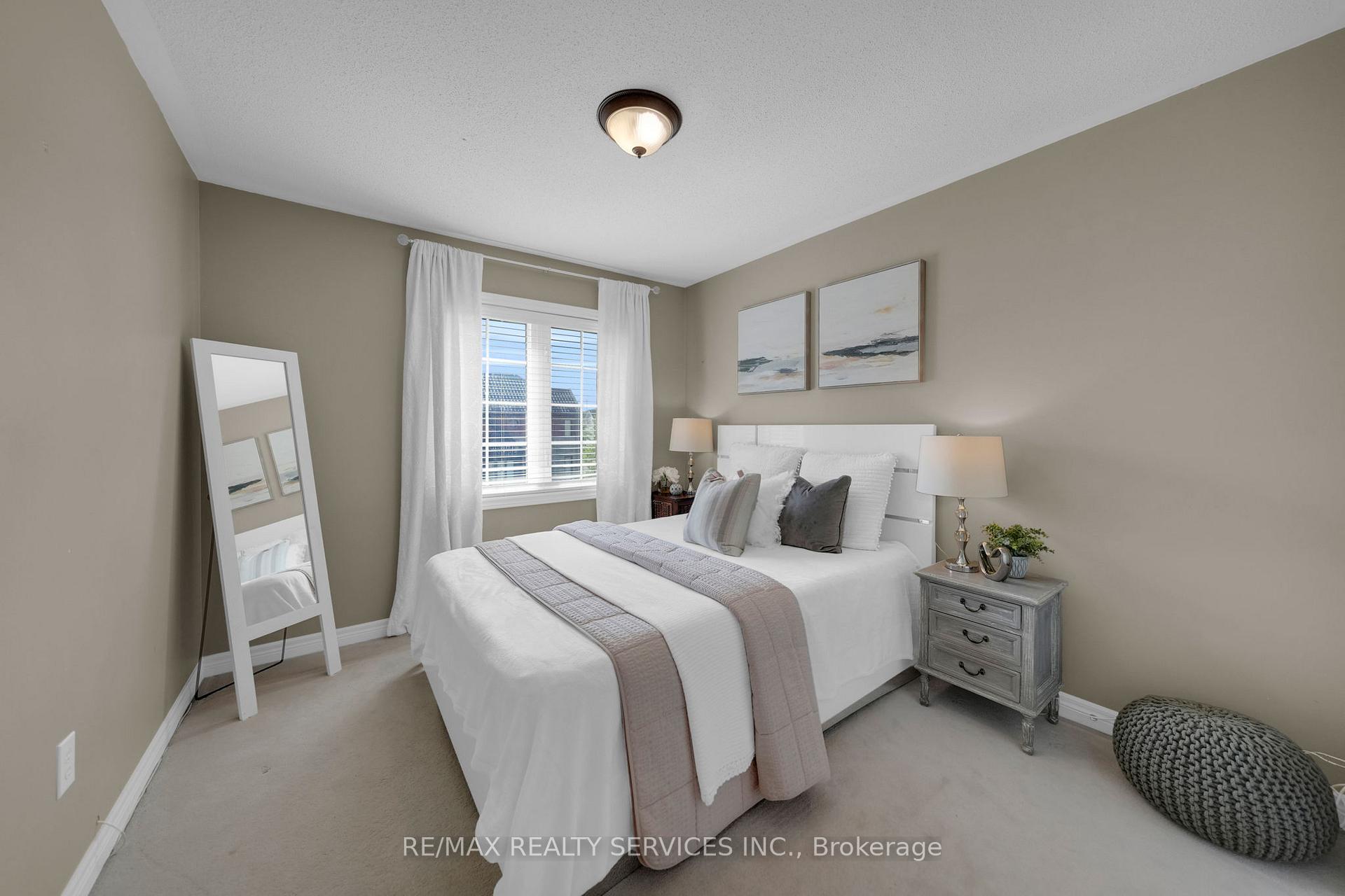 Photo 42 of 59 Finlayson Crescent, Brampton, Sandringham-Wellington — HOMEH