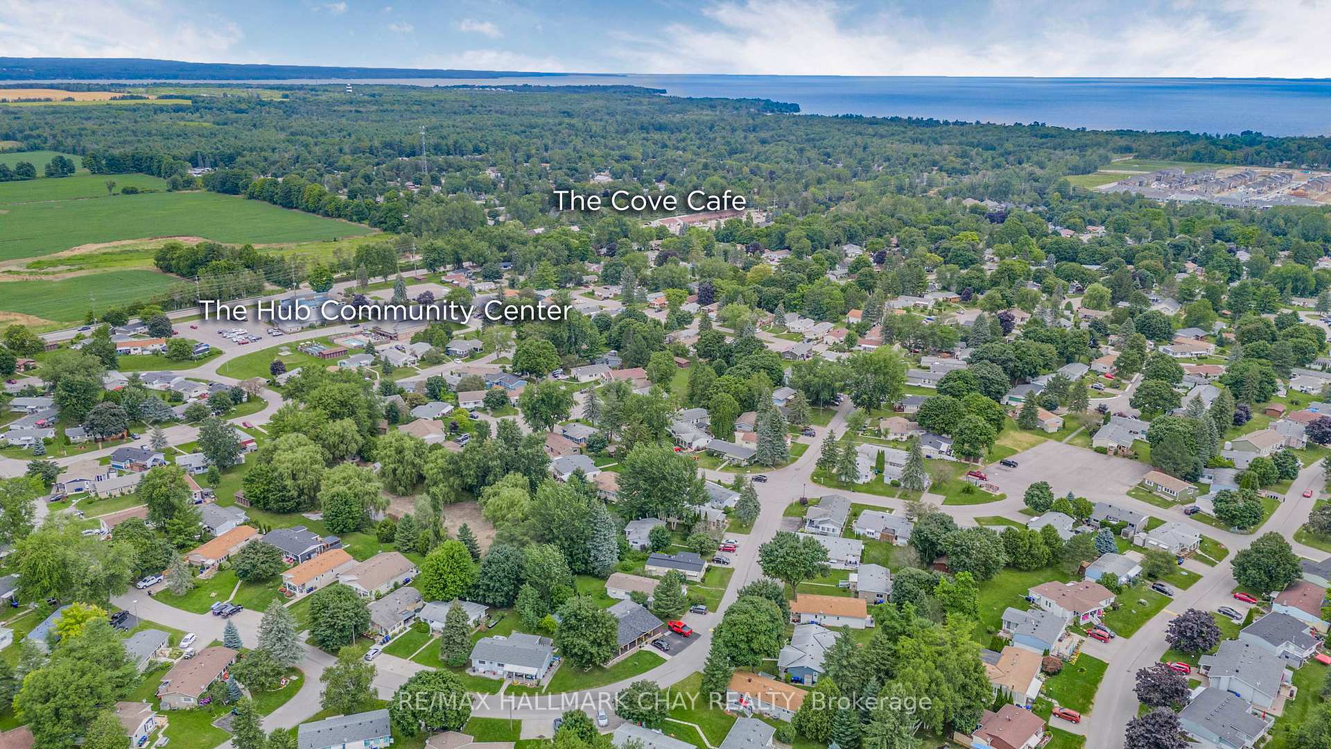 Photo 19 of 16 Comforts Cove, Innisfil, Rural Innisfil — HOMEH