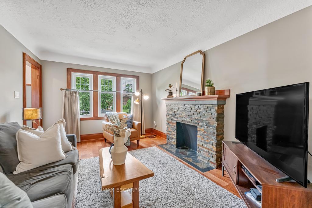 Photo 5 of 175 Brucedale Avenue, Hamilton, Centremount — HOMEH
