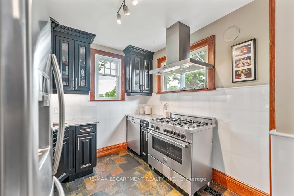 Photo 12 of 175 Brucedale Avenue, Hamilton, Centremount — HOMEH