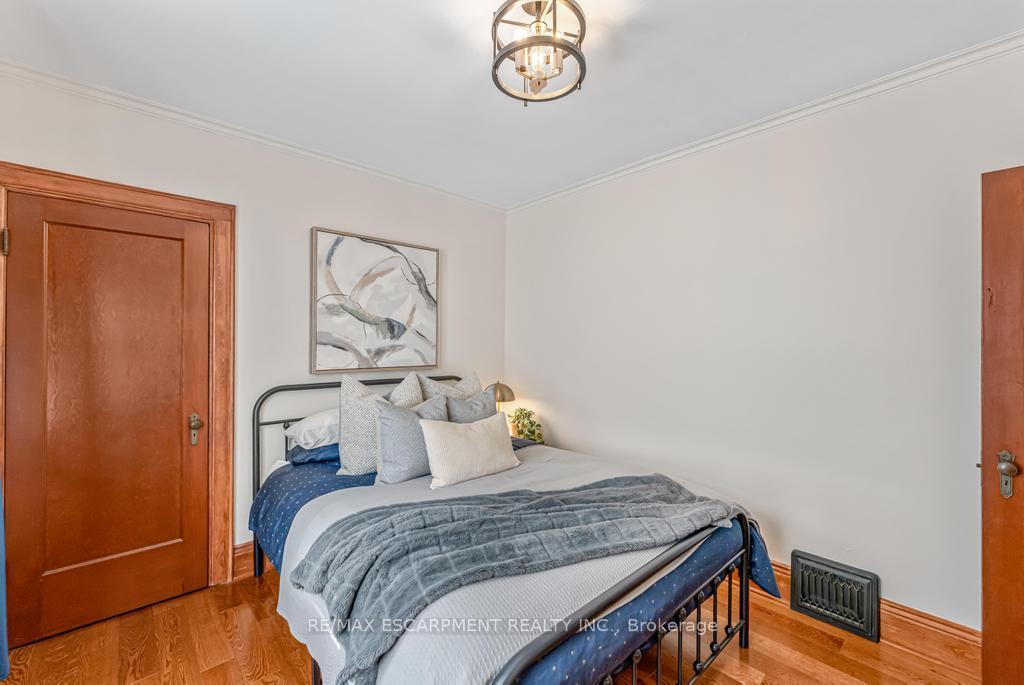 Photo 22 of 175 Brucedale Avenue, Hamilton, Centremount — HOMEH