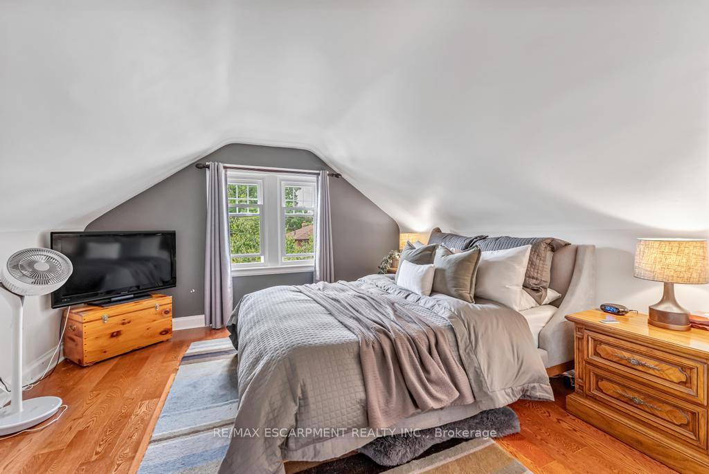 Photo 40 of 175 Brucedale Avenue, Hamilton, Centremount — HOMEH