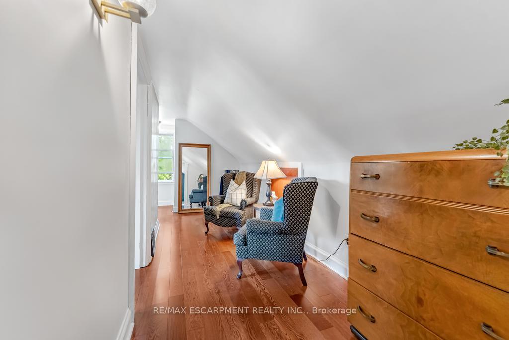 Photo 32 of 175 Brucedale Avenue, Hamilton, Centremount — HOMEH