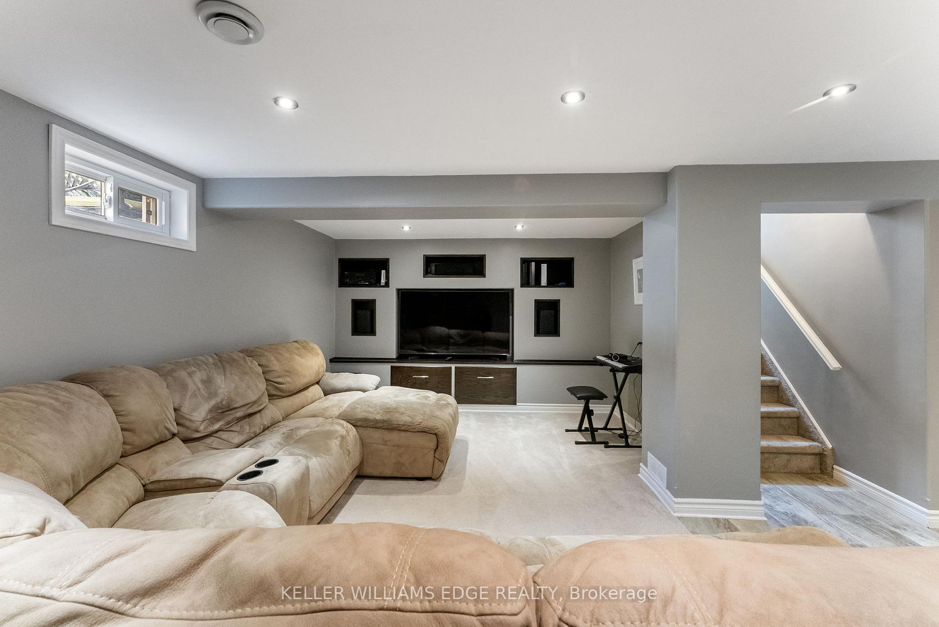 Photo 20 of 16 Drakes Drive, Hamilton, Lakeshore — HOMEH
