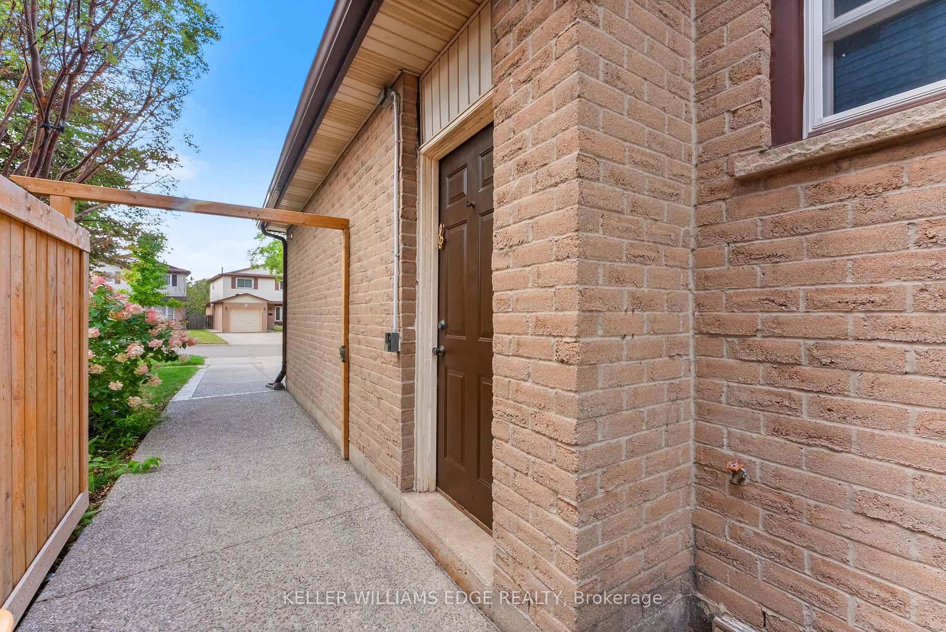 Photo 41 of 16 Drakes Drive, Hamilton, Lakeshore — HOMEH