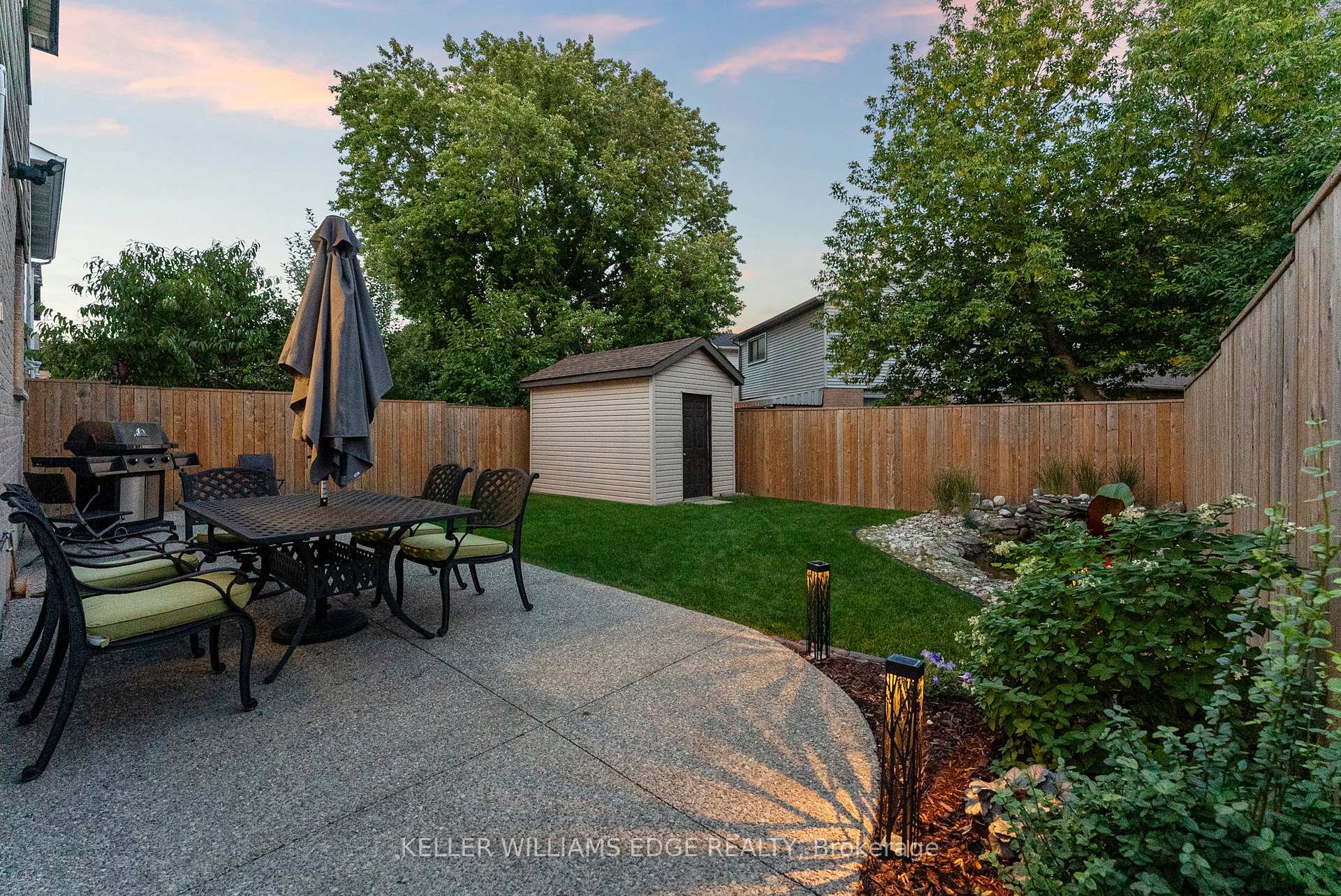 Photo 43 of 16 Drakes Drive, Hamilton, Lakeshore — HOMEH