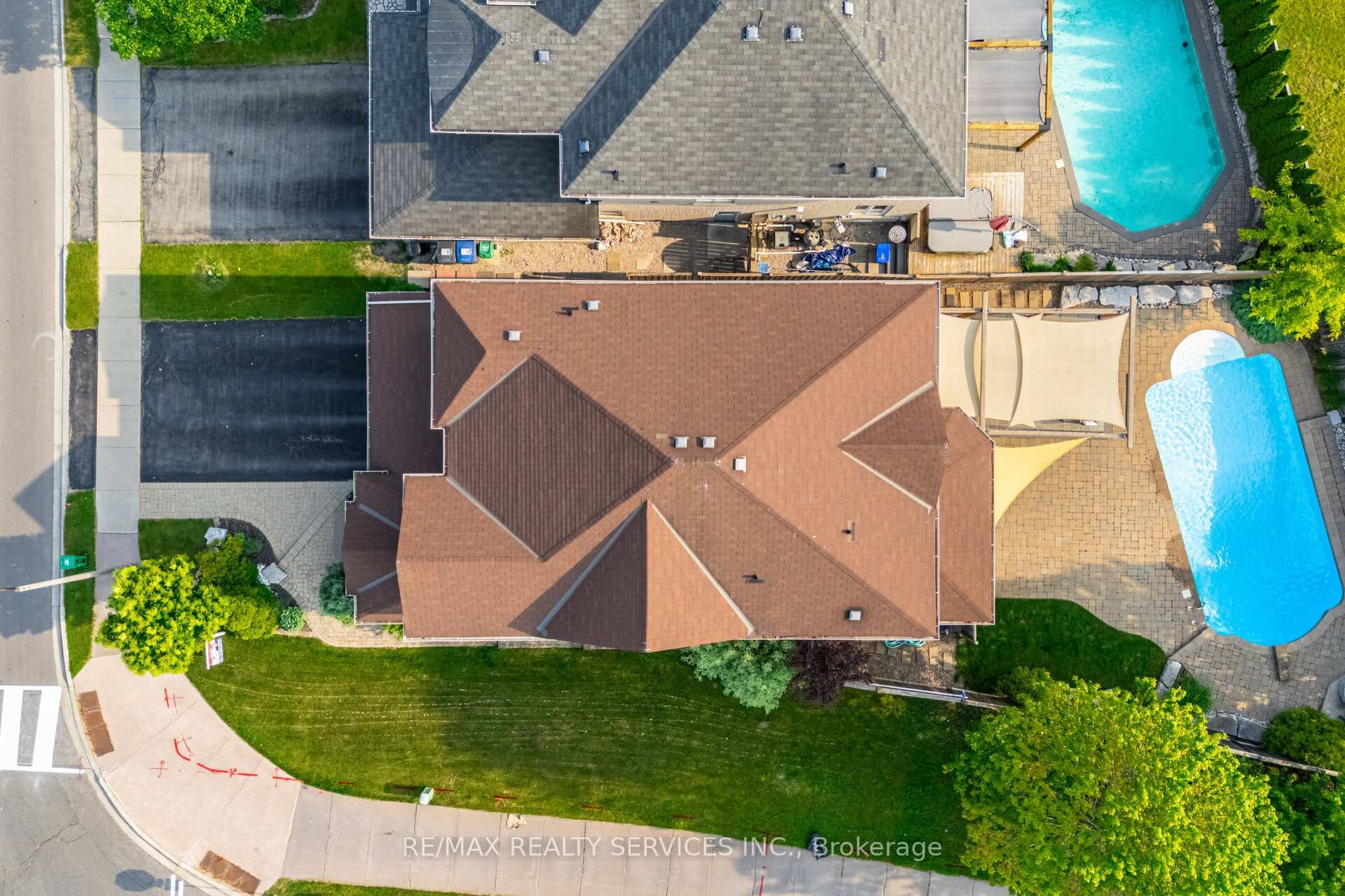 Photo 2 of 2 Stoneylake Avenue, Brampton, Madoc — HOMEH