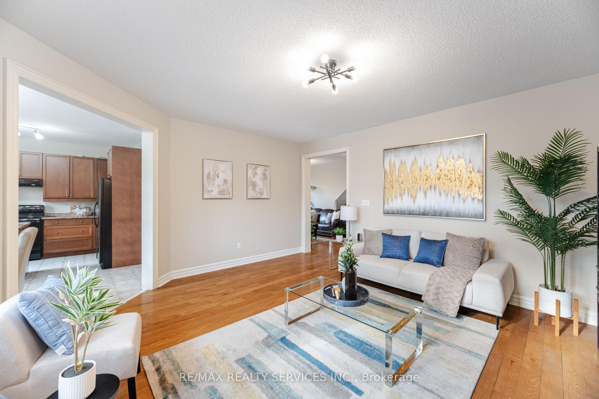 Photo 23 of 2 Stoneylake Avenue, Brampton, Madoc — HOMEH