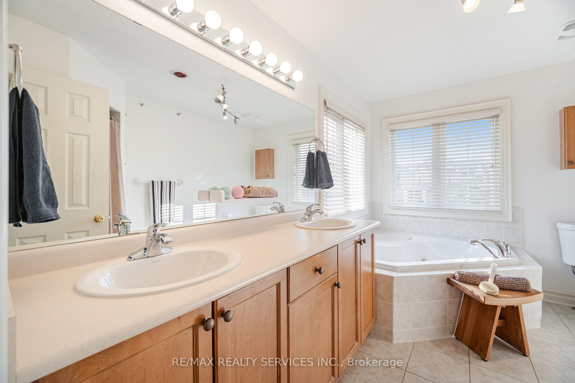 Photo 28 of 2 Stoneylake Avenue, Brampton, Madoc — HOMEH