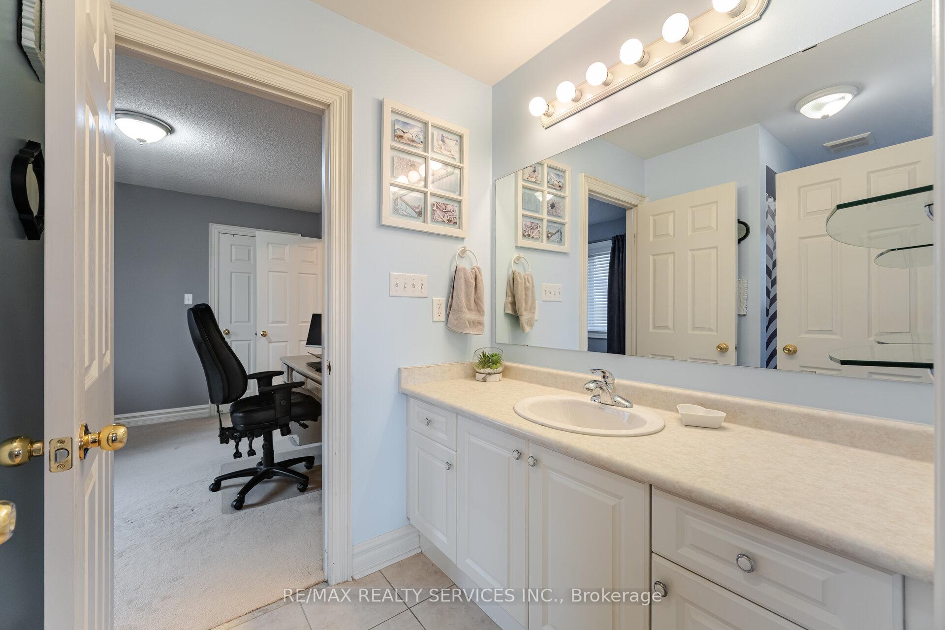 Photo 21 of 2 Stoneylake Avenue, Brampton, Madoc — HOMEH