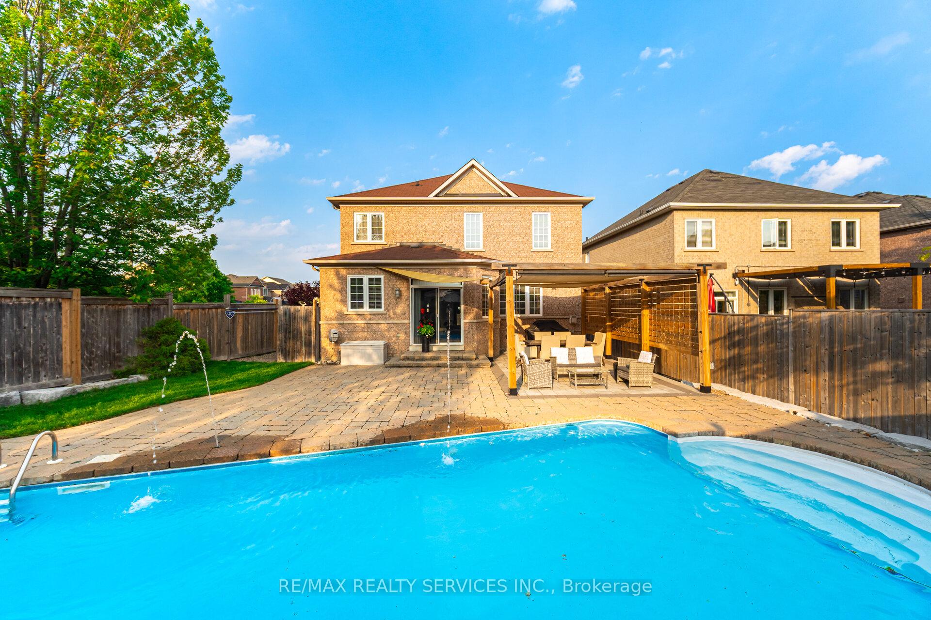 Photo 42 of 2 Stoneylake Avenue, Brampton, Madoc — HOMEH