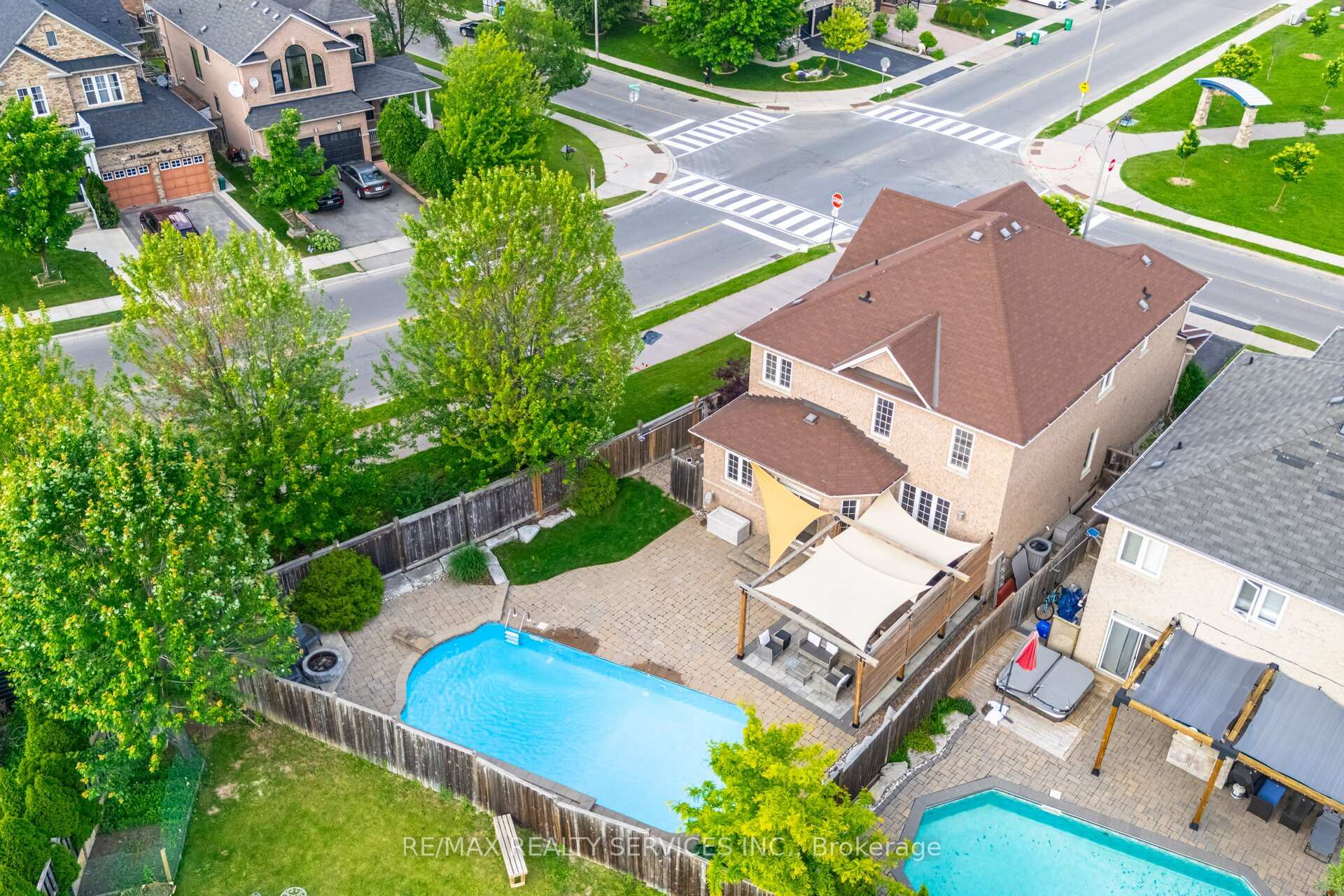 Photo 43 of 2 Stoneylake Avenue, Brampton, Madoc — HOMEH